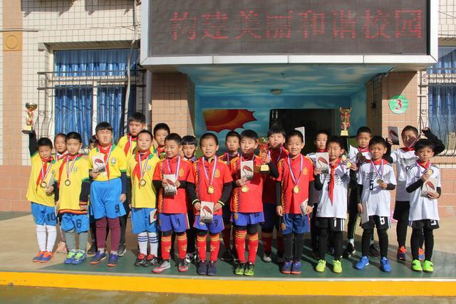 冉珂嘉成为第四位被WNBA选中的中国队球员